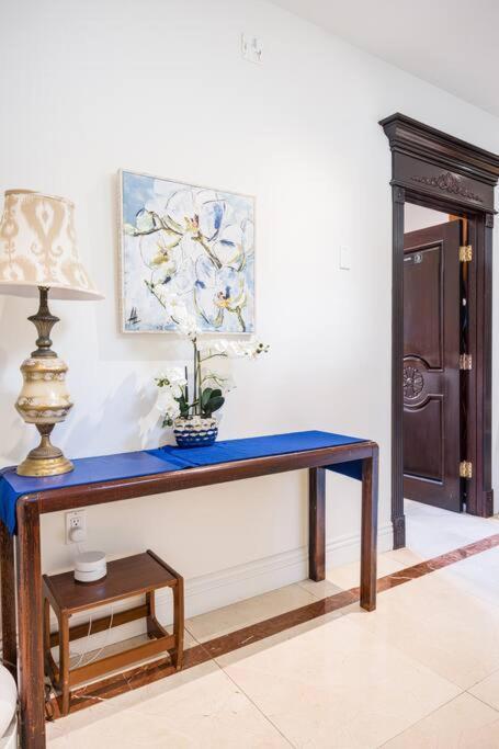 Entire Second Flr - Santa Monica Luxury Roman Villa Los Angeles Exterior photo