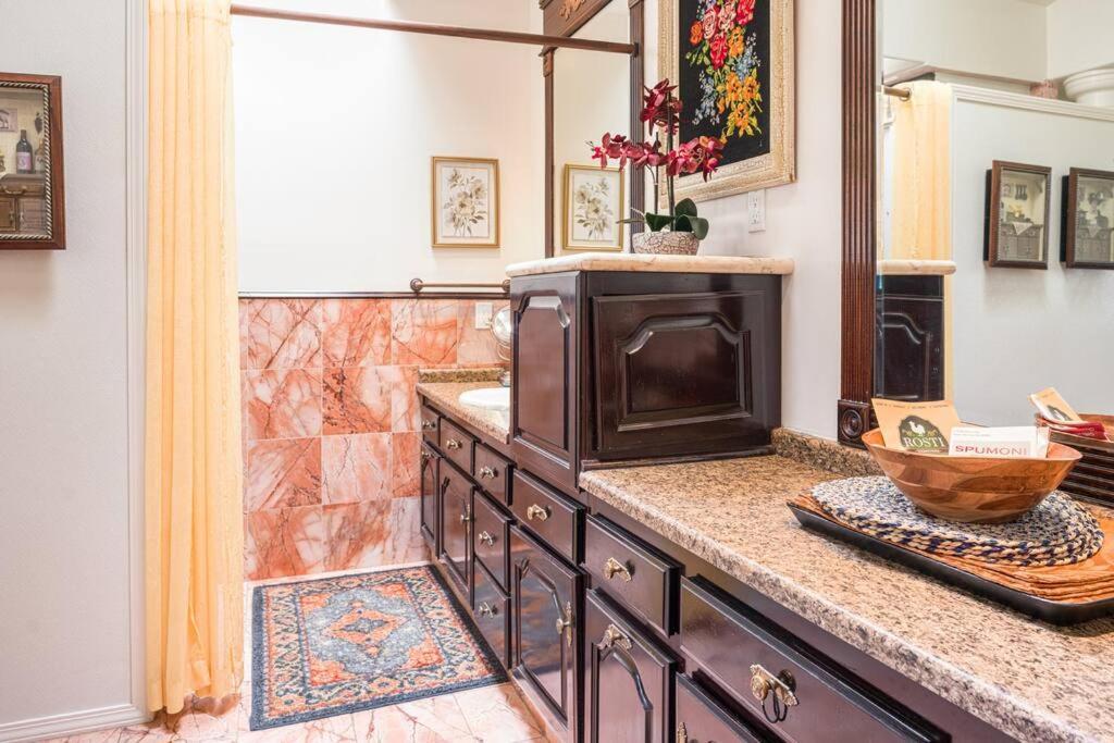 Entire Second Flr - Santa Monica Luxury Roman Villa Los Angeles Exterior photo