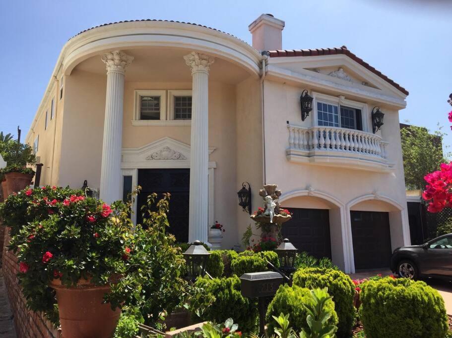 Entire Second Flr - Santa Monica Luxury Roman Villa Los Angeles Exterior photo