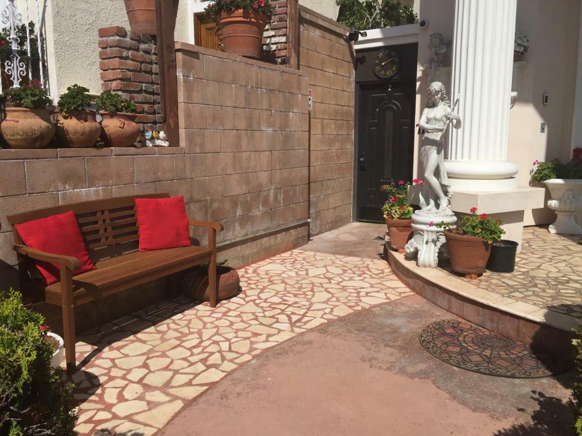 Entire Second Flr - Santa Monica Luxury Roman Villa Los Angeles Exterior photo