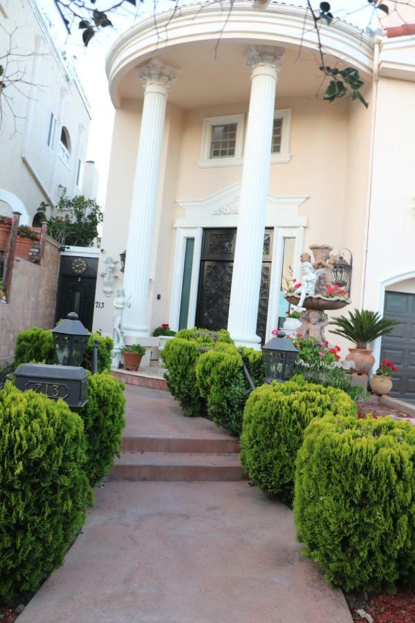 Entire Second Flr - Santa Monica Luxury Roman Villa Los Angeles Exterior photo